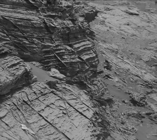 Sol 3061: Mast Camera (Mastcam)