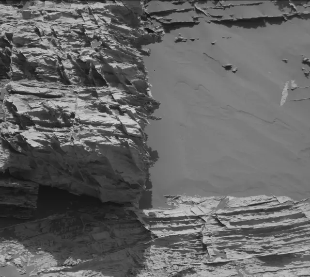 Sol 3061: Mast Camera (Mastcam)