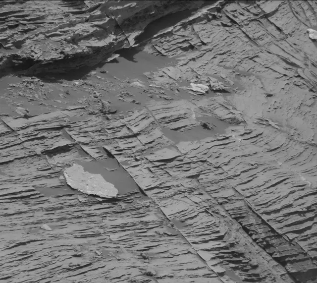 Sol 3061: Mast Camera (Mastcam)