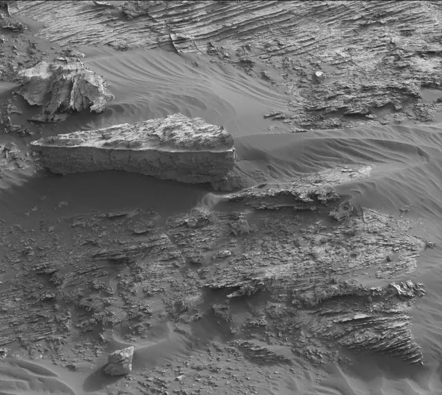 Sol 3063: Mast Camera (Mastcam)