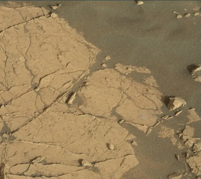 Sol 3066: Mast Camera (Mastcam)