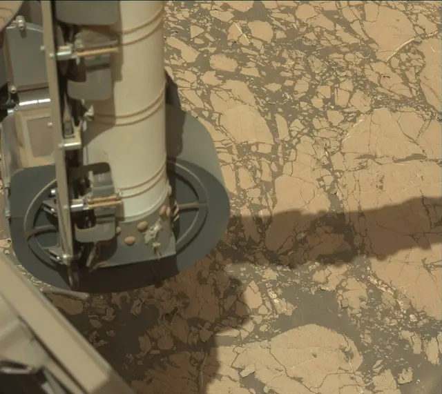 Sol 3068: Mast Camera (Mastcam)