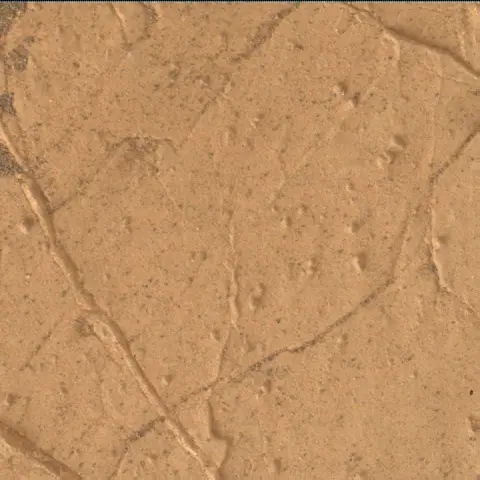 Sol 3069: Mars Hand Lens Imager (MAHLI)