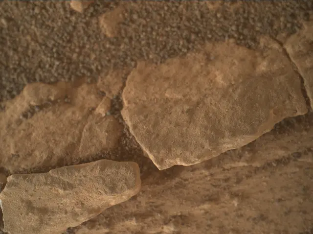 Sol 3069: Mars Hand Lens Imager (MAHLI)