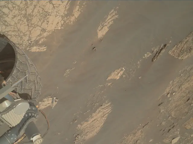 Sol 3070: Mars Hand Lens Imager (MAHLI)