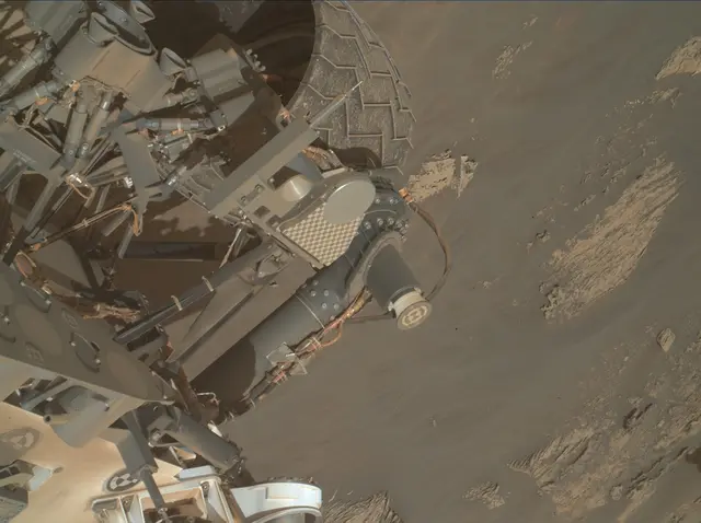 Sol 3070: Mars Hand Lens Imager (MAHLI)