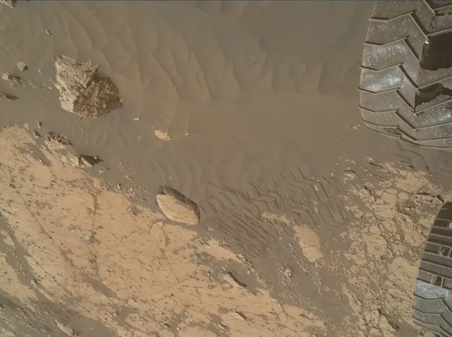 Sol 3070: Mars Hand Lens Imager (MAHLI)
