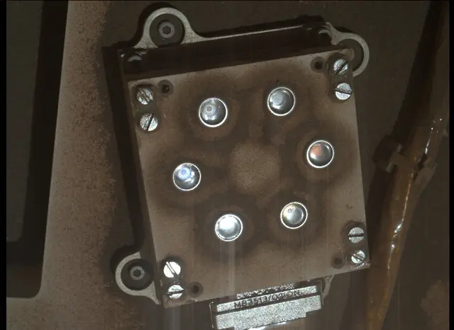 Sol 3071: Mars Hand Lens Imager (MAHLI)