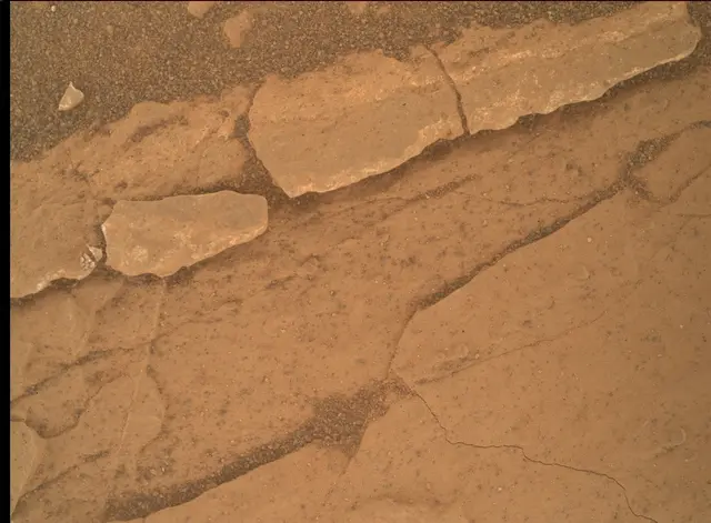 Sol 3071: Mars Hand Lens Imager (MAHLI)