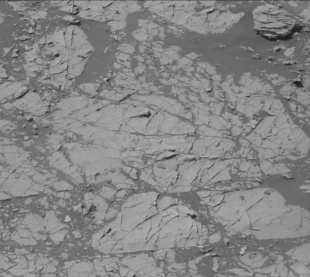 Sol 3072: Mast Camera (Mastcam)