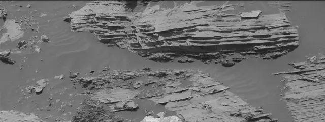 Sol 3074: Mast Camera (Mastcam)