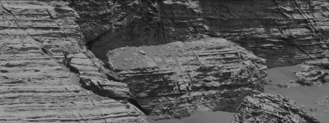 Sol 3074: Mast Camera (Mastcam)