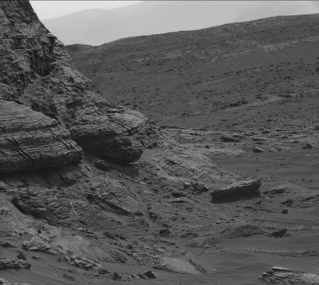 Sol 3074: Mast Camera (Mastcam)