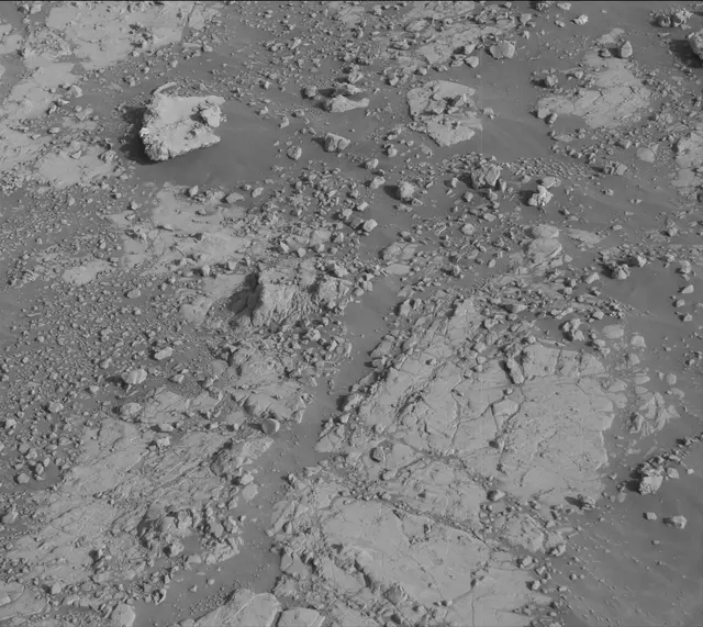 Sol 3074: Mast Camera (Mastcam)