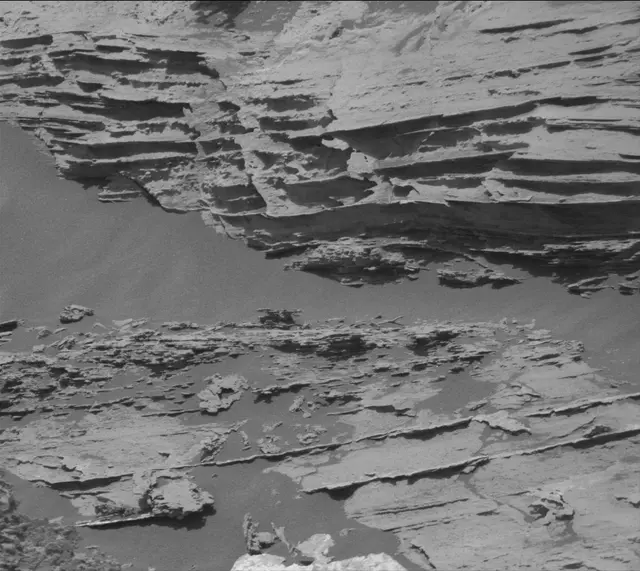 Sol 3074: Mast Camera (Mastcam)