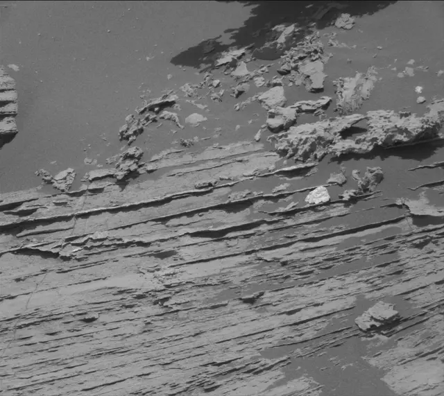 Sol 3074: Mast Camera (Mastcam)