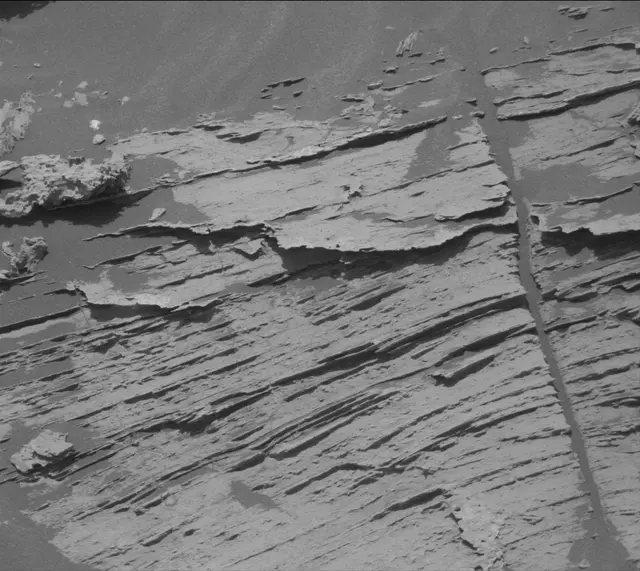 Sol 3074: Mast Camera (Mastcam)