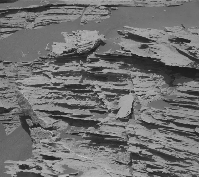 Sol 3074: Mast Camera (Mastcam)