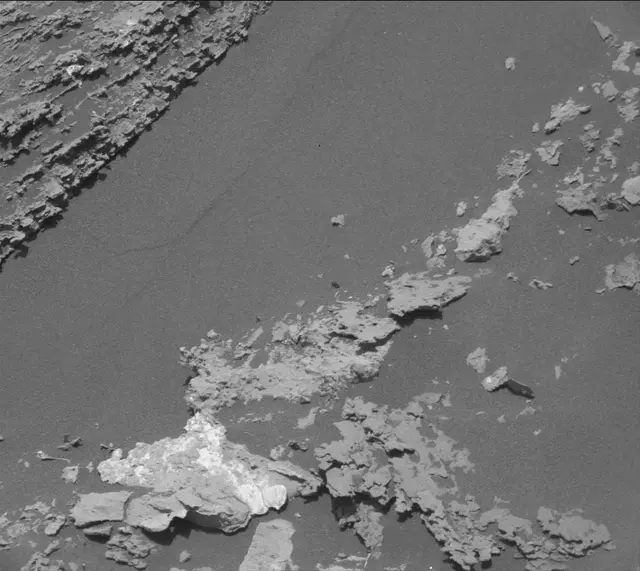 Sol 3074: Mast Camera (Mastcam)