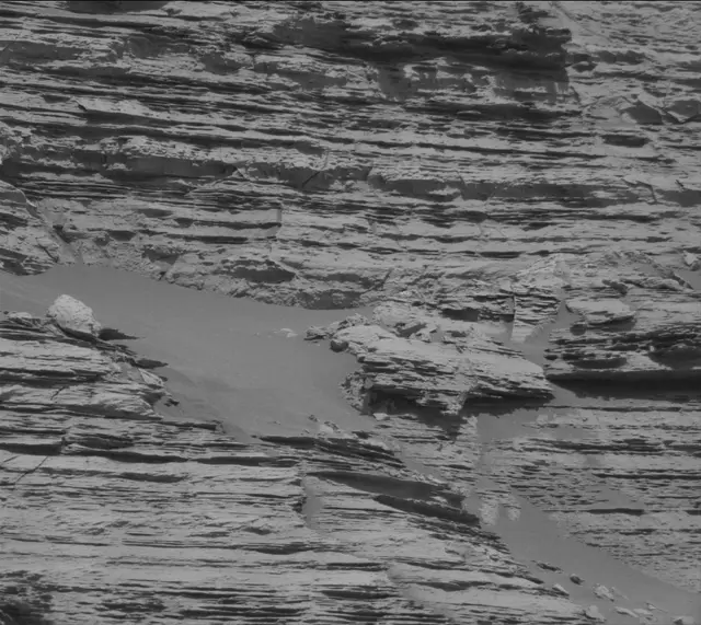 Sol 3074: Mast Camera (Mastcam)