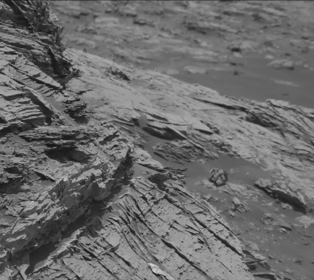 Sol 3074: Mast Camera (Mastcam)