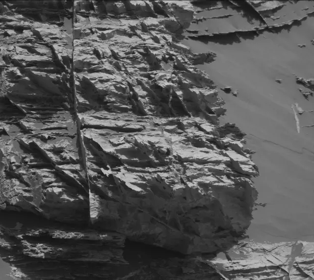 Sol 3074: Mast Camera (Mastcam)