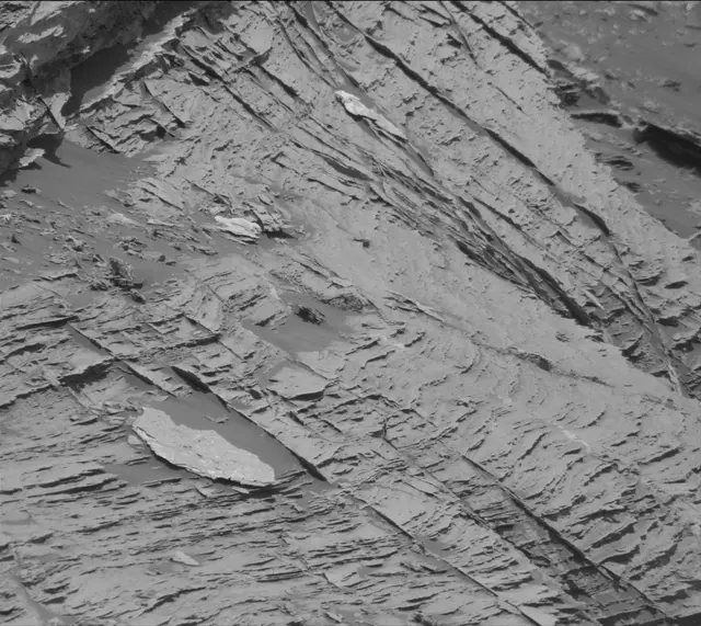 Sol 3074: Mast Camera (Mastcam)