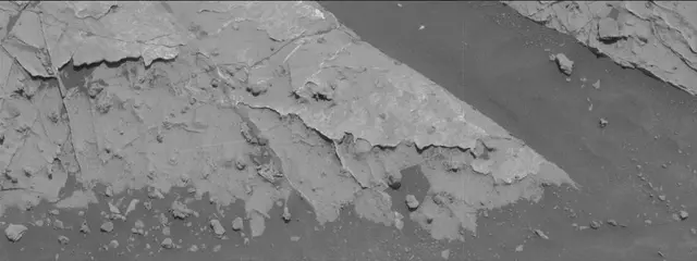 Sol 3076: Mast Camera (Mastcam)