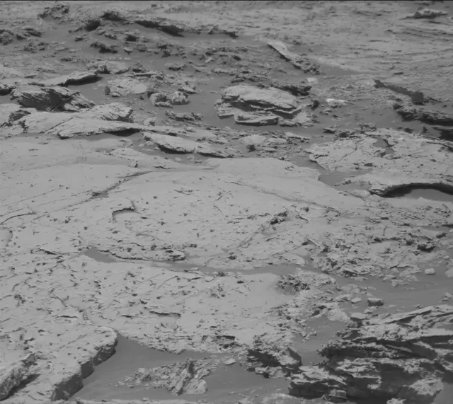 Sol 3076: Mast Camera (Mastcam)