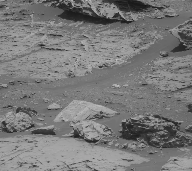 Sol 3076: Mast Camera (Mastcam)