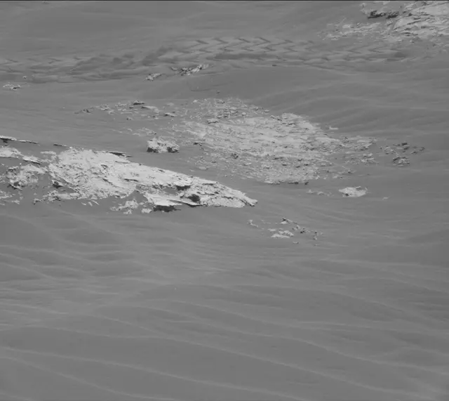 Sol 3076: Mast Camera (Mastcam)