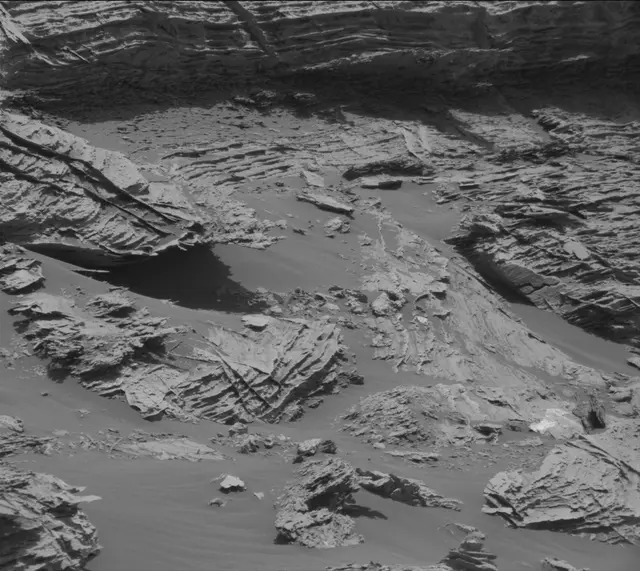 Sol 3076: Mast Camera (Mastcam)