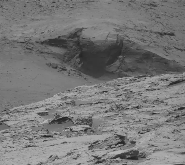 Sol 3076: Mast Camera (Mastcam)