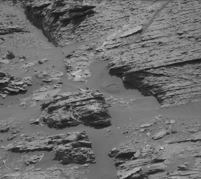 Sol 3076: Mast Camera (Mastcam)
