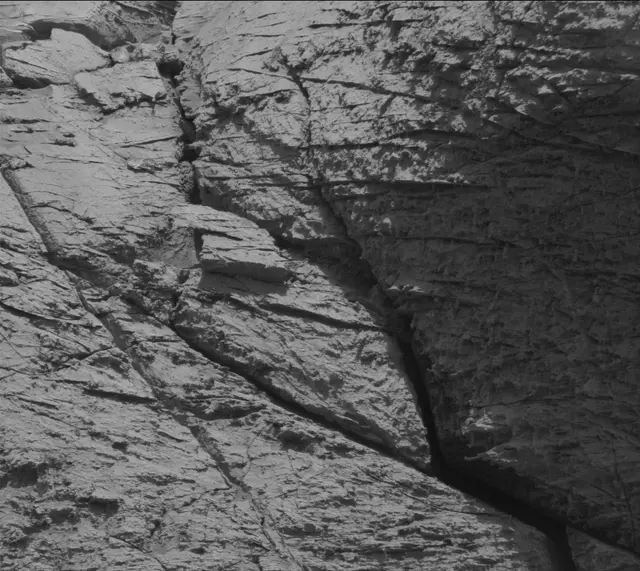 Sol 3076: Mast Camera (Mastcam)