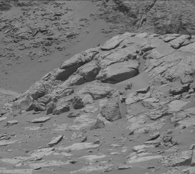 Sol 3076: Mast Camera (Mastcam)