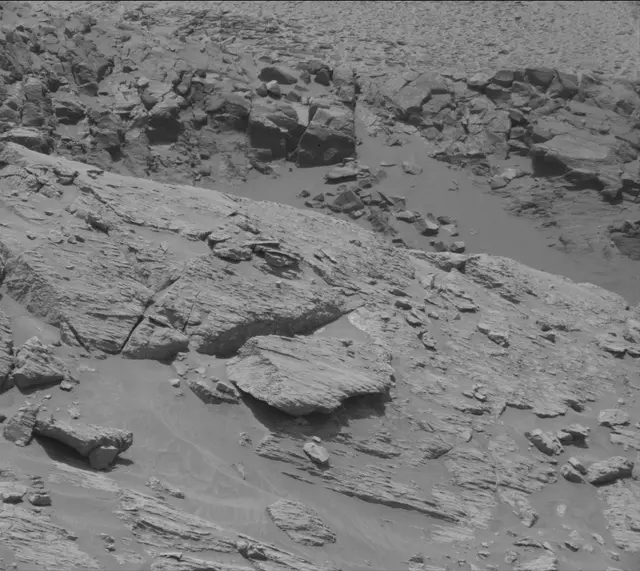 Sol 3076: Mast Camera (Mastcam)