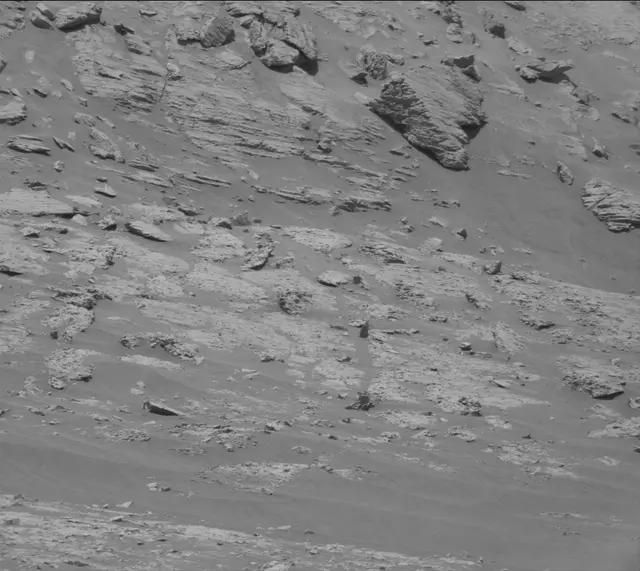 Sol 3076: Mast Camera (Mastcam)