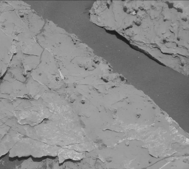 Sol 3076: Mast Camera (Mastcam)