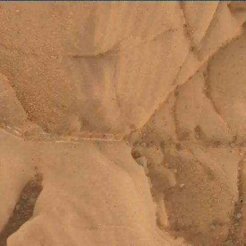 Sol 3076: Mars Hand Lens Imager (MAHLI)