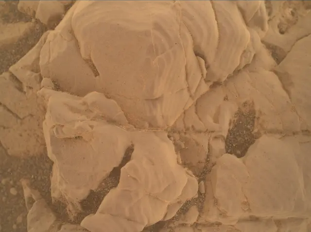 Sol 3076: Mars Hand Lens Imager (MAHLI)
