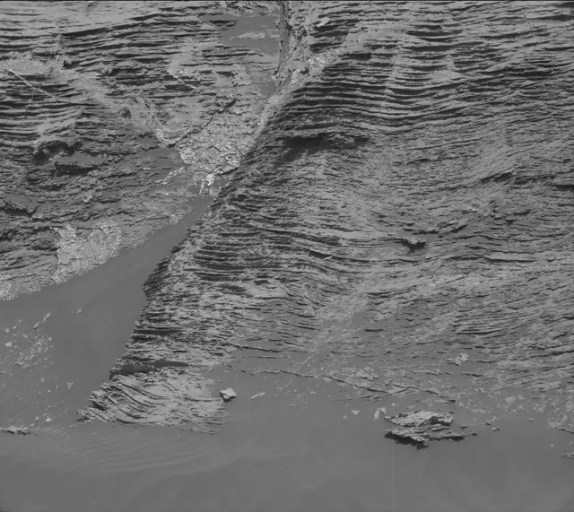 Sol 3078: Mast Camera (Mastcam)