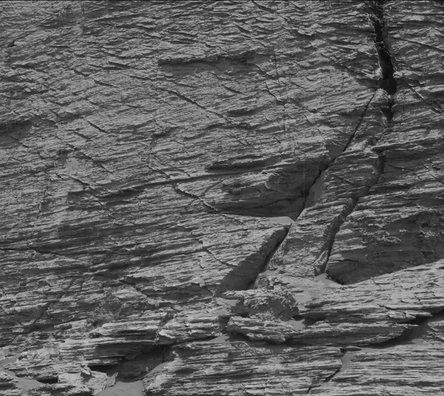Sol 3078: Mast Camera (Mastcam)