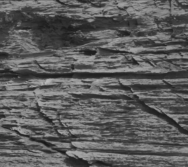 Sol 3078: Mast Camera (Mastcam)