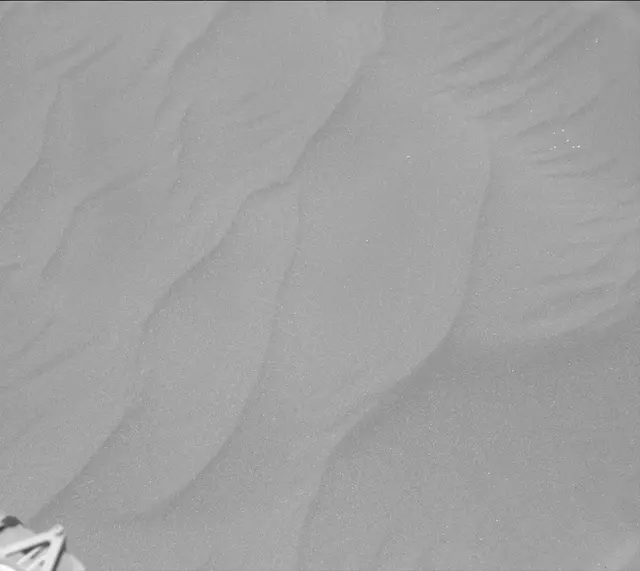 Sol 3079: Mast Camera (Mastcam)