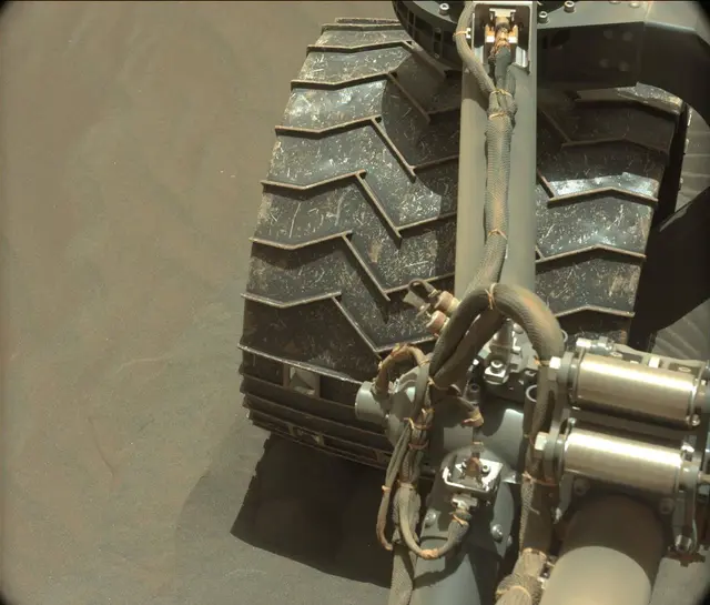 Sol 3079: Mast Camera (Mastcam)