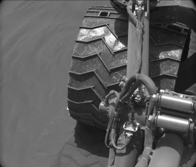Sol 3079: Mast Camera (Mastcam)