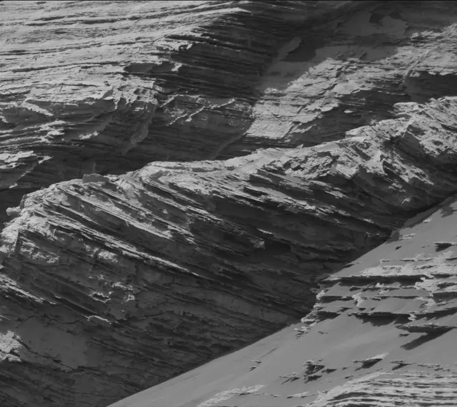 Sol 3079: Mast Camera (Mastcam)