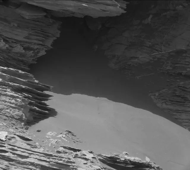 Sol 3079: Mast Camera (Mastcam)