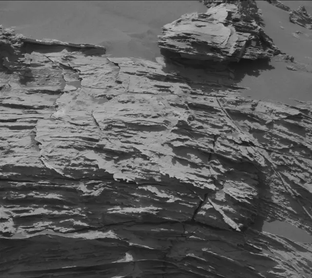 Sol 3079: Mast Camera (Mastcam)
